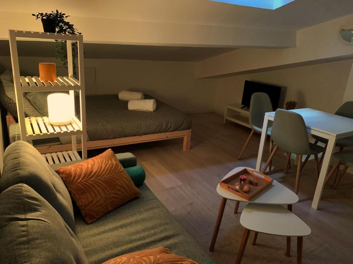 Studio Avec Lumiere D'Ambiance - Proche Victoire Apartment บอร์โด ภายนอก รูปภาพ